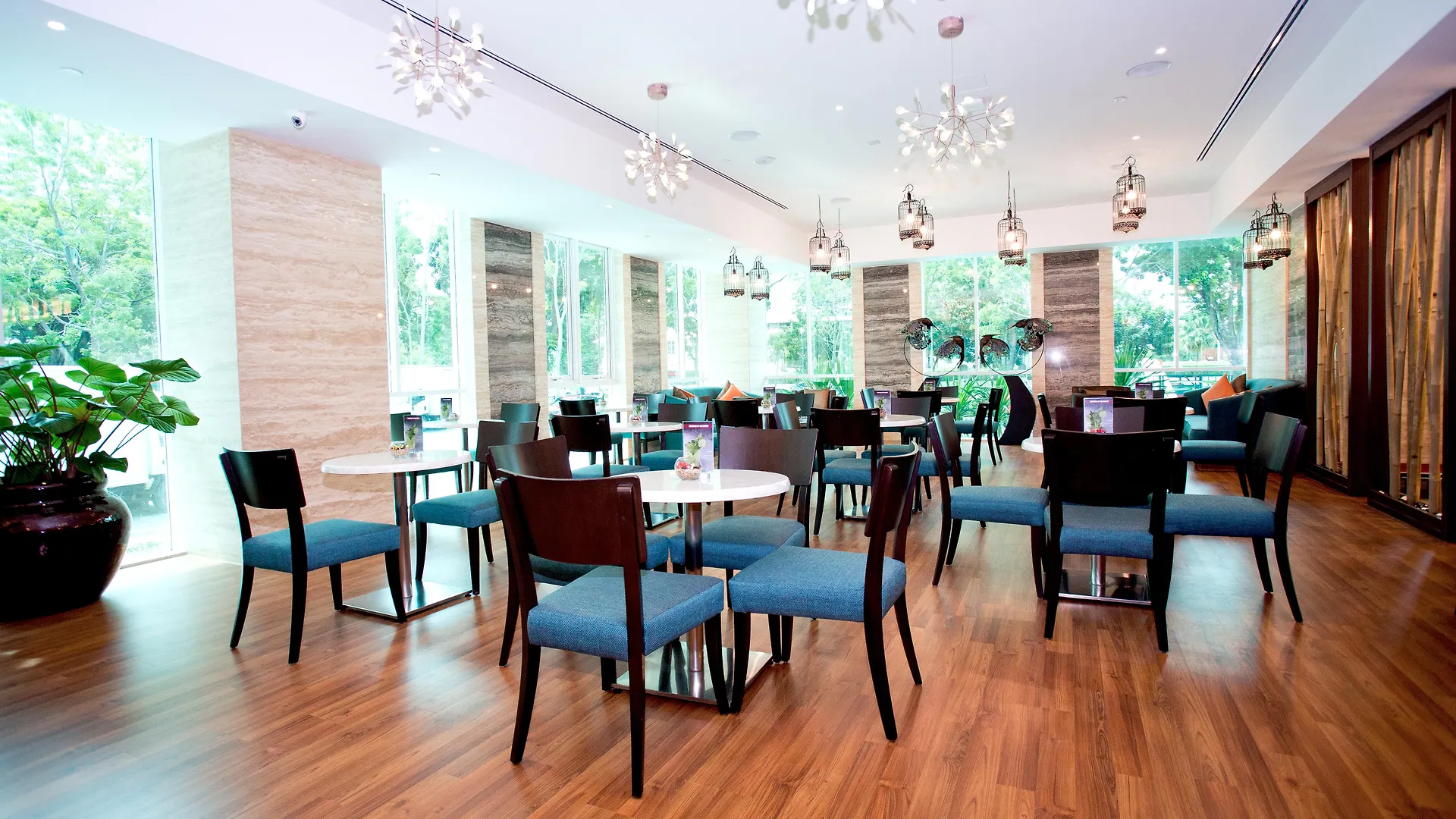 Vouk Hotel Suites, Penang George Town